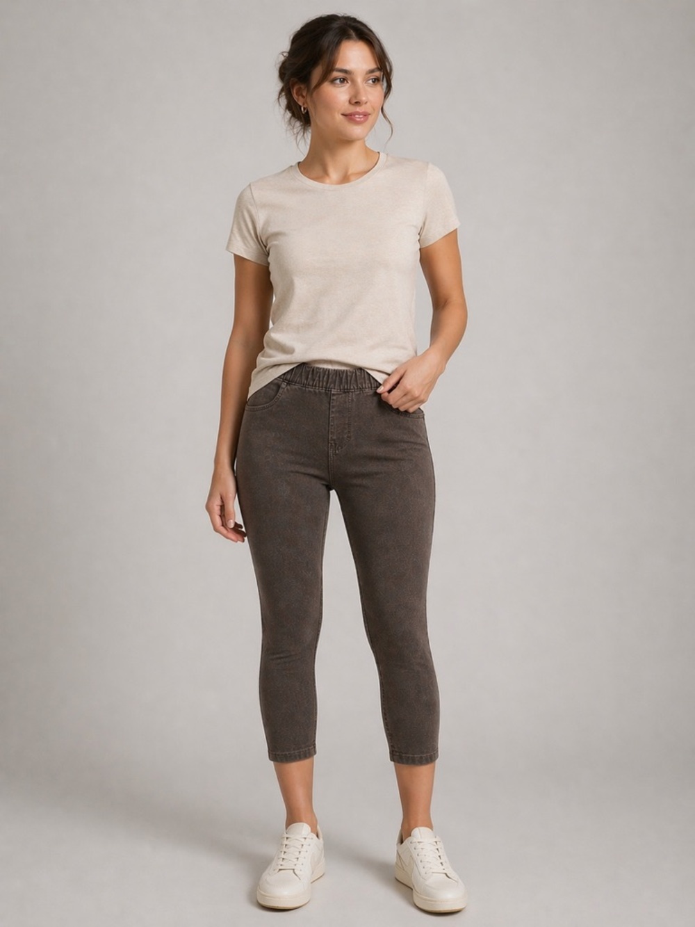 Abercrombie & Fitch Women's Cropped Pull-On Jeans in Dark Washed Brown Size L